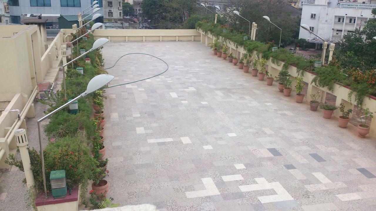 Sarmani Hotels Pvt. Ltd Chennai Exterior foto