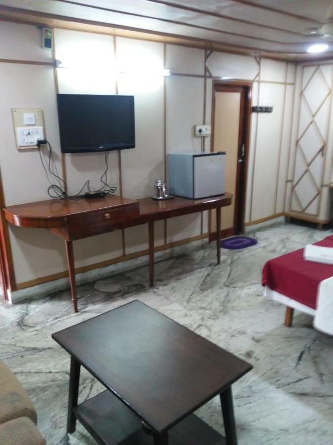 Sarmani Hotels Pvt. Ltd Chennai Exterior foto