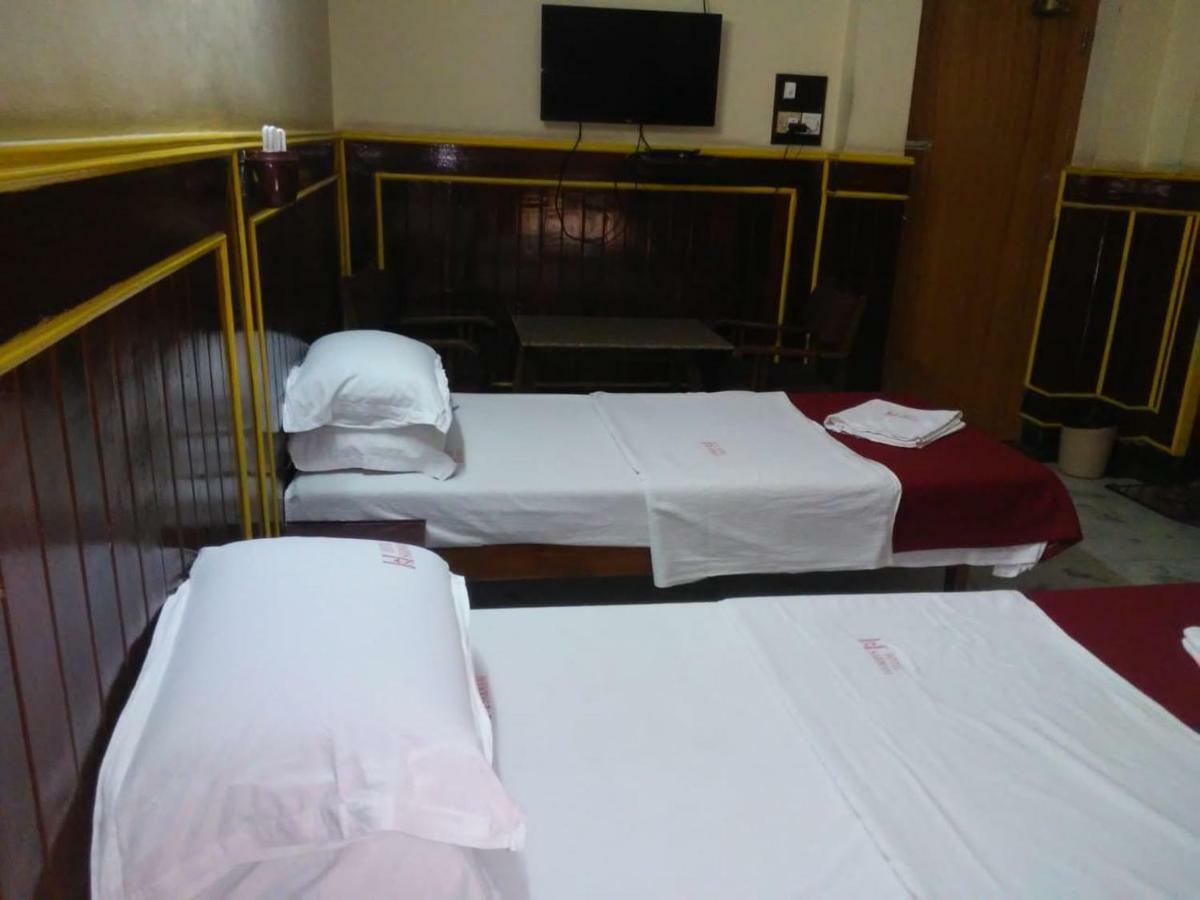 Sarmani Hotels Pvt. Ltd Chennai Exterior foto